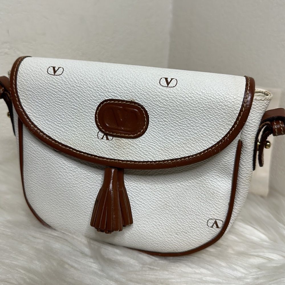 šÆAuthenticāValentino Garavani Small Crossbody š - Picture 10 of 17